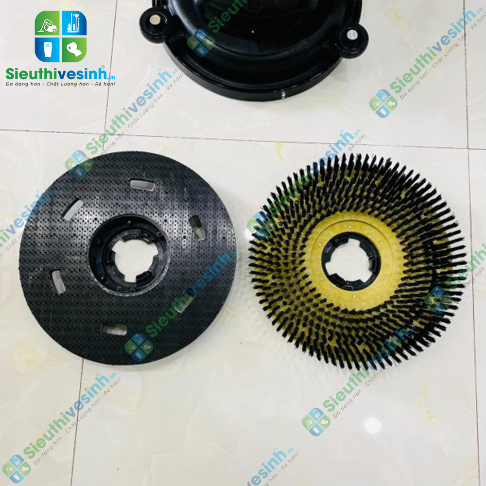 Máy chà sàn liên hợp Hiclean HC500 dùng để chà rửa và hút nước bẩn trên sàn.