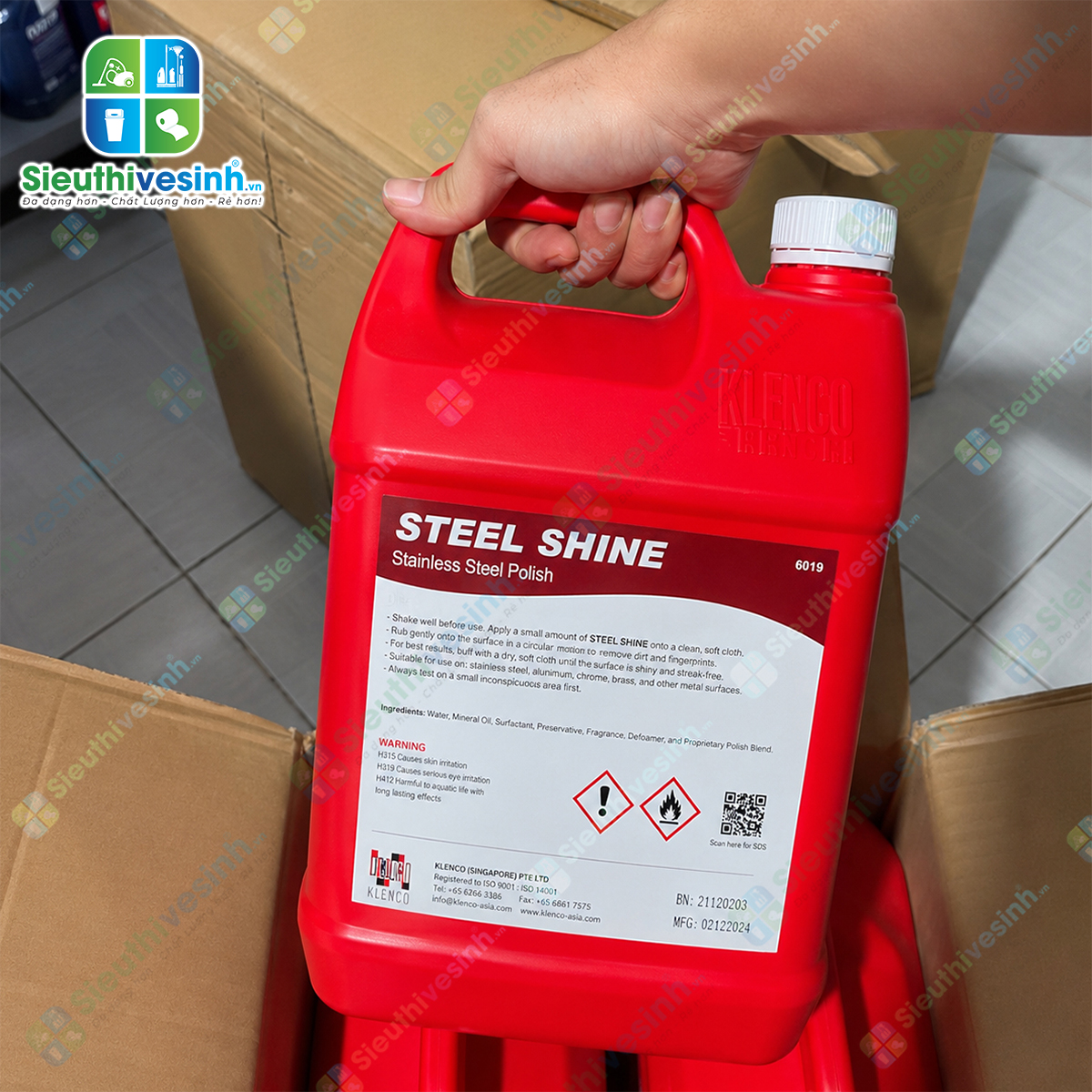 Klenco STEEL SHINE 5L giúp làm sạch, đánh bóng và bảo vệ bề mặt inox, thép không gỉ, nhôm và các kim loại, mang lại độ sáng bóng lâu dài.