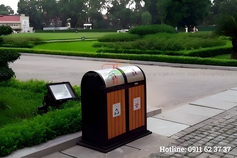 Các dòng thùng rác ngoài trời theo chất liệu
