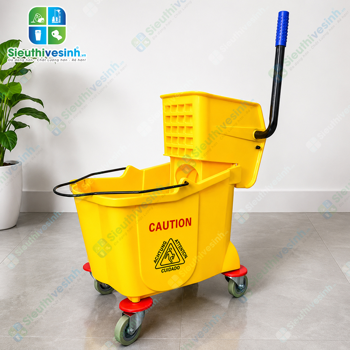 Xe đẩy vắt cây lau nhà CLEPROX CX-32 dung tích 32 lít, nhựa ABS cao cấp, bộ ép nước chắc chắn, phù hợp cho vệ sinh công nghiệp và thương mại.