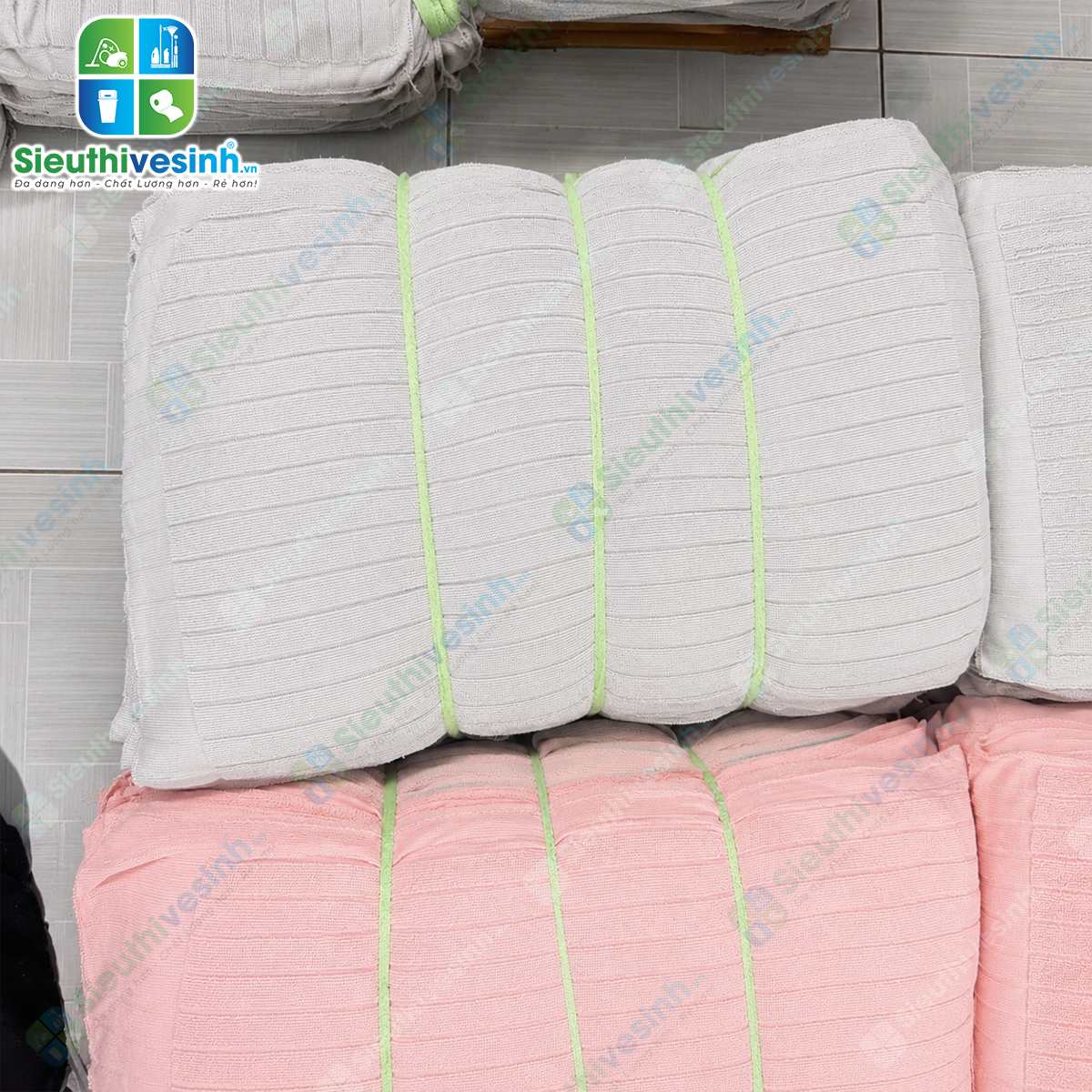 Khăn lau đa năng Microfiber 40x60cm khổ lớn với khả năng thấm hút nước nhanh, không đổ lông, lau sạch hiệu quả trên nhiều bề mặt khác nh