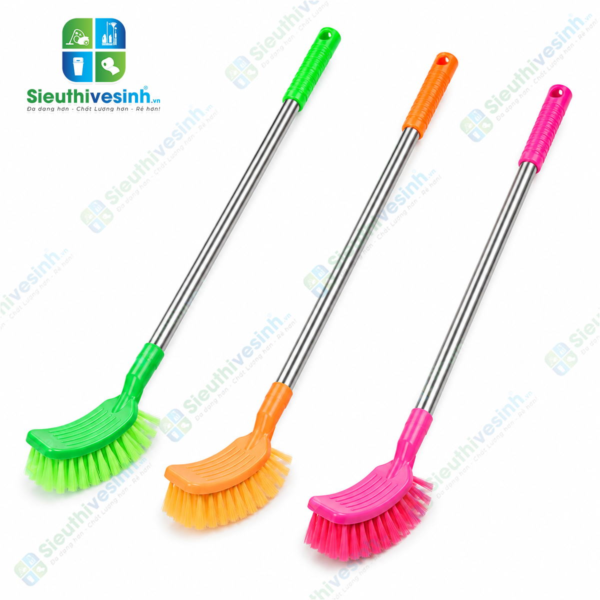 Cây chà toilet tròn cán inox dài với đầu cước bền chắc giúp làm sạch bồn cầu và khu vực vệ sinh nhanh chóng, hiệu quả.