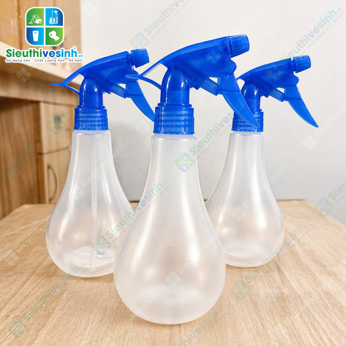 Bình xịt nước vòi xanh dung tích 500ml với đầu phun điều chỉnh tia và sương, phù hợp xịt nước, hóa chất vệ sinh và dung dịch khử khuẩn.