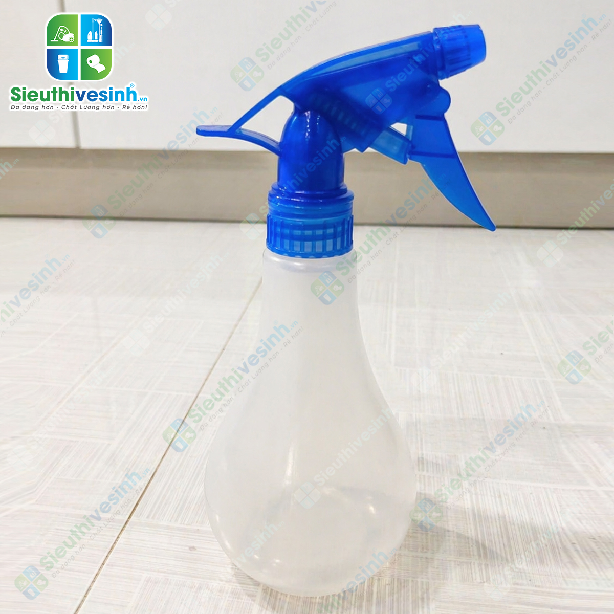 Bình xịt nước vòi xanh dung tích 500ml với đầu phun điều chỉnh tia và sương, phù hợp xịt nước, hóa chất vệ sinh và dung dịch khử khuẩn.